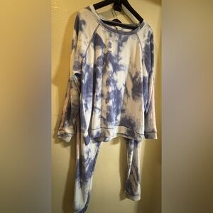 Splendid Blue Tie-Dye Lounge Set